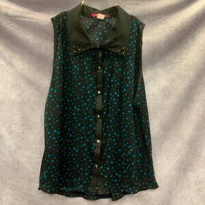 julie's closet Studded Button Sleeveless Top